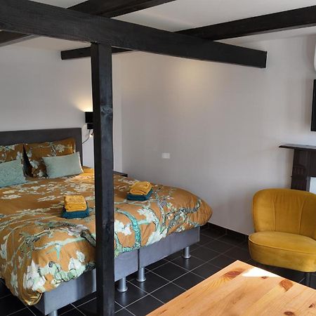 Bed And Breakfast Енкхейзен Екстериор снимка
