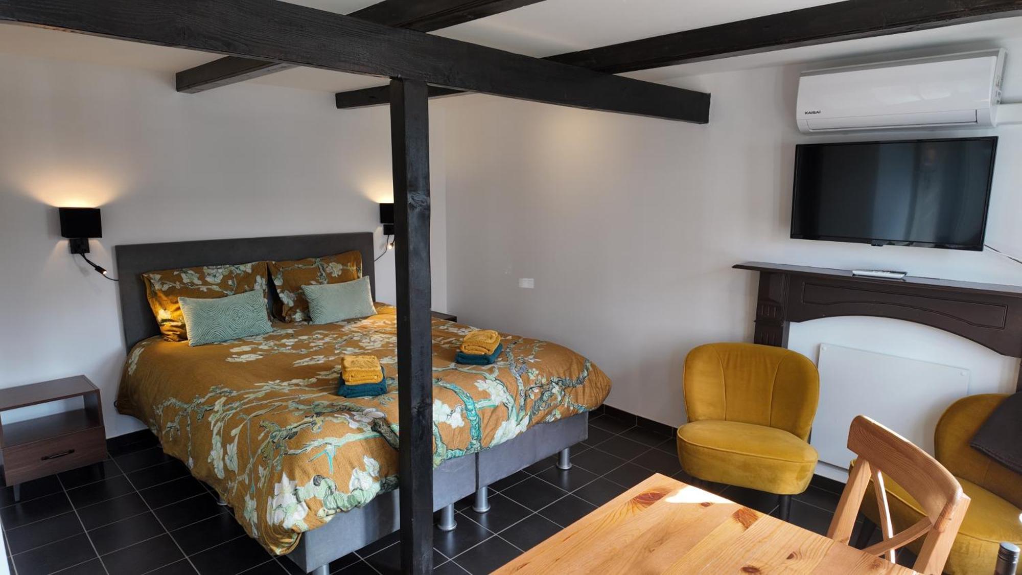 Bed And Breakfast Енкхейзен Екстериор снимка